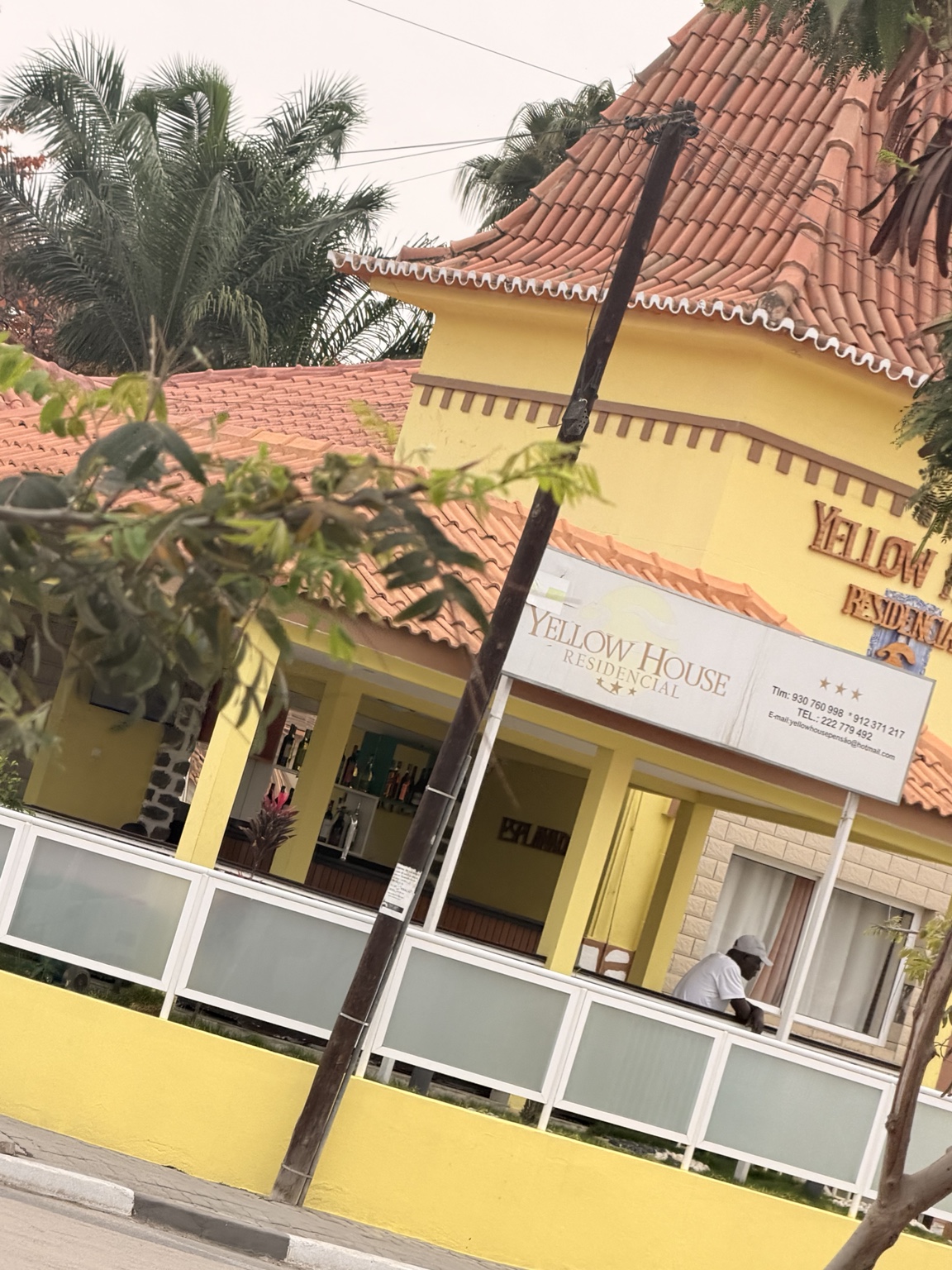 Banner de Yellow House Residencial