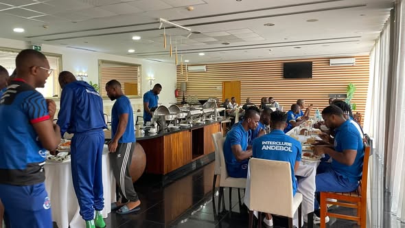 Foi um privilégio receber a equipa de Andebol do Interclube de Luanda no nosso restaurante