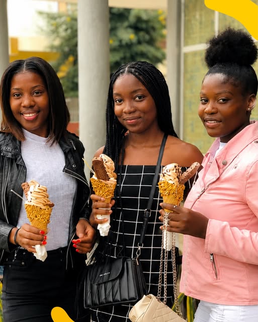 Há momentos que merecem ficar para sempre no nosso álbum. 📸🍦