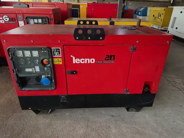Gerador TecnoGen (Perkins) 20 kVA