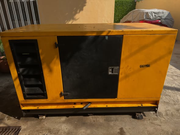 Gerador Perkins 13 kVA
