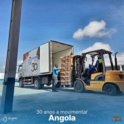 30 anos em movimento. 🚚🦀